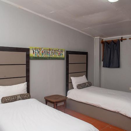 Sunbird Chintheche Hotel Nkhata Bay Buitenkant foto