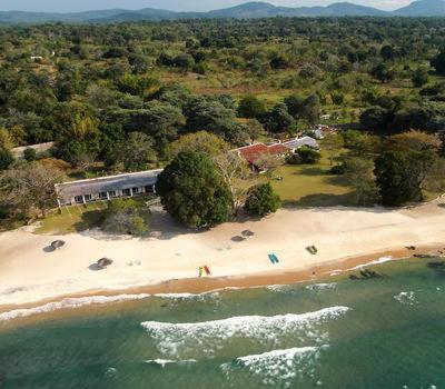 Sunbird Chintheche Hotel Nkhata Bay Buitenkant foto
