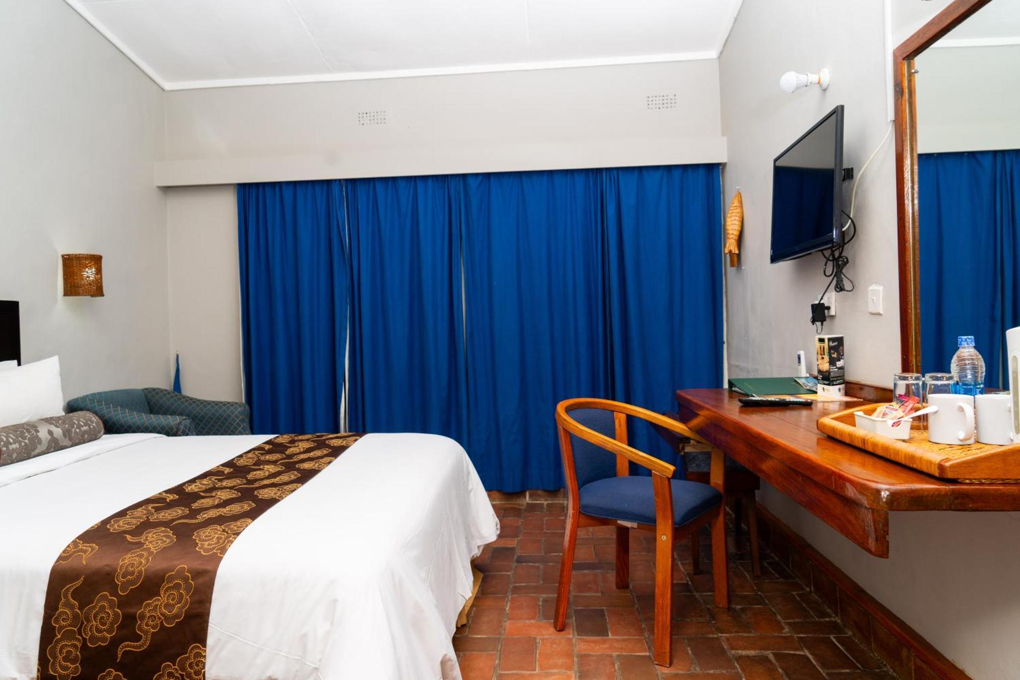 Sunbird Chintheche Hotel Nkhata Bay Buitenkant foto